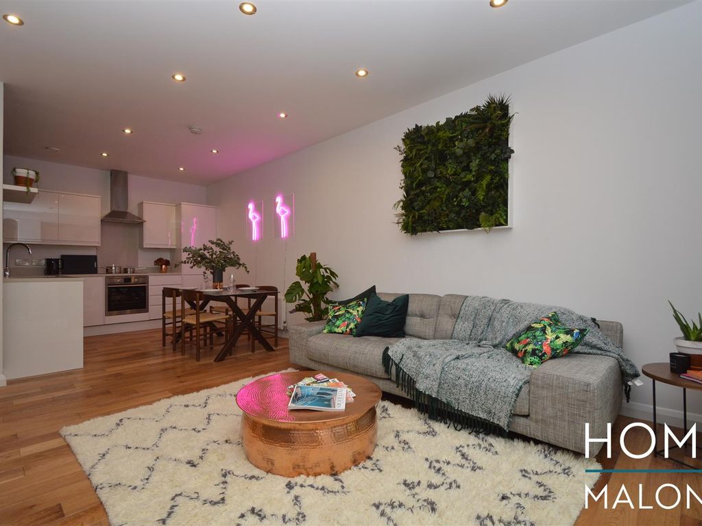 Crondall Street, Hoxton N1