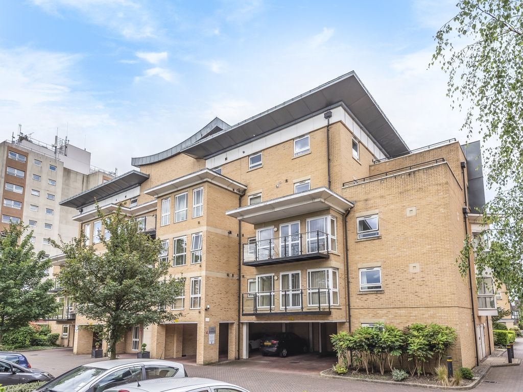 2 bed flat to rent in Sparkes Close, Bromley BR2 Zoopla