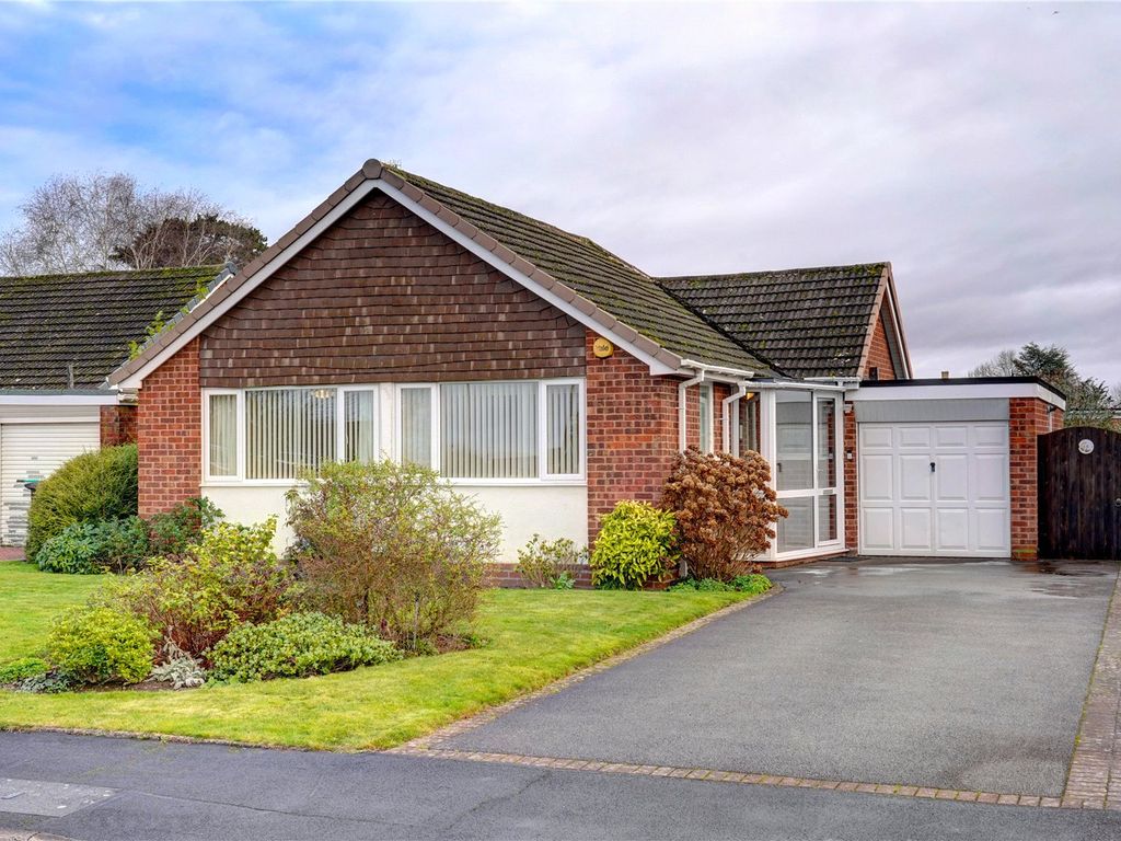 2 bed bungalow for sale in Moreland Road, Droitwich, Worcestershire WR9