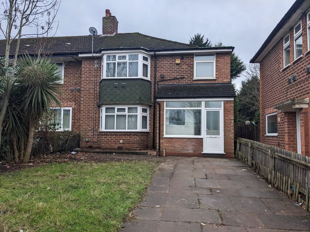 4 bed end terrace house for sale in Kitts Green Road, Birmingham, West