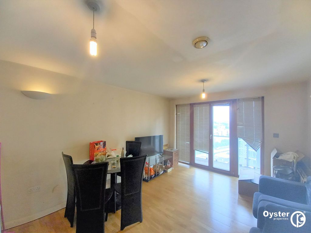 2 bed flat to rent in Ilford Hill, Icon Building IG1, £1,750 pcm Zoopla