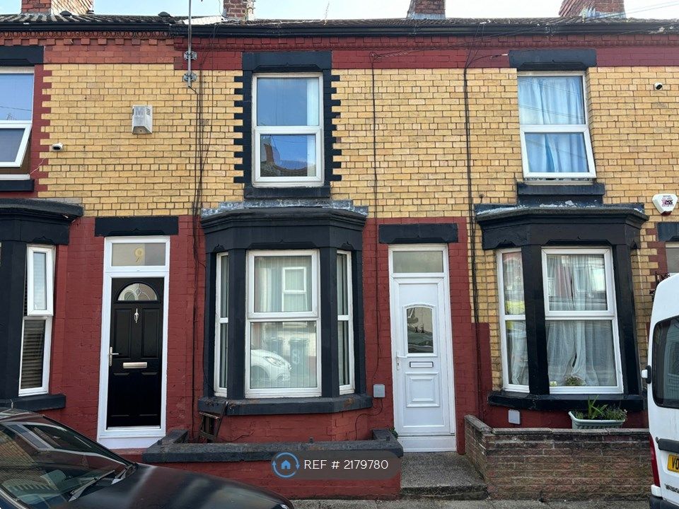 2 bed terraced house to rent in Yelverton Road, Birkenhead CH42, £675