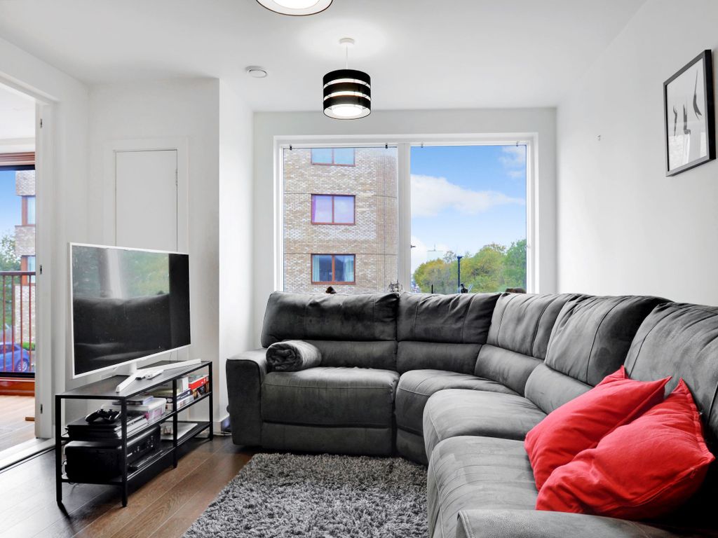 Kenneth Way, London W5