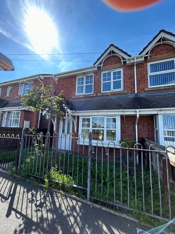 3 bed semidetached house to rent in Stanley Road, Birkenhead CH41, £