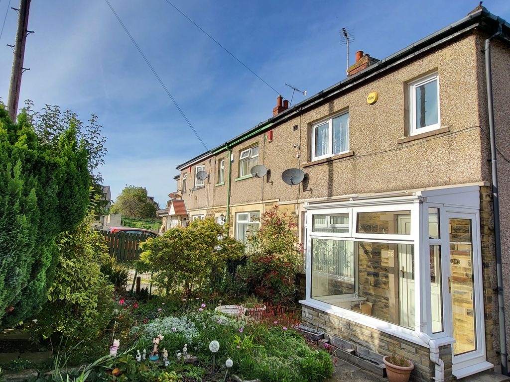 4 bed property to rent in Southmere Crescent, Great Horton, Bradford