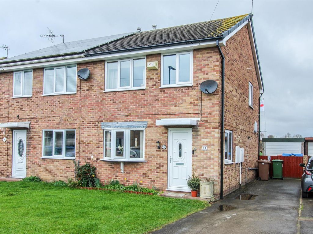 3 bed semidetached house for sale in Falmouth Avenue, Normanton WF6