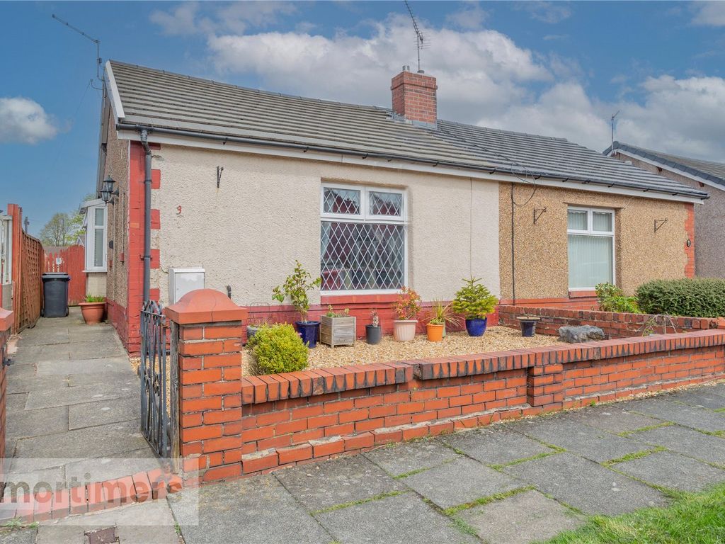 3 bed semidetached bungalow for sale in Mather Avenue, Accrington