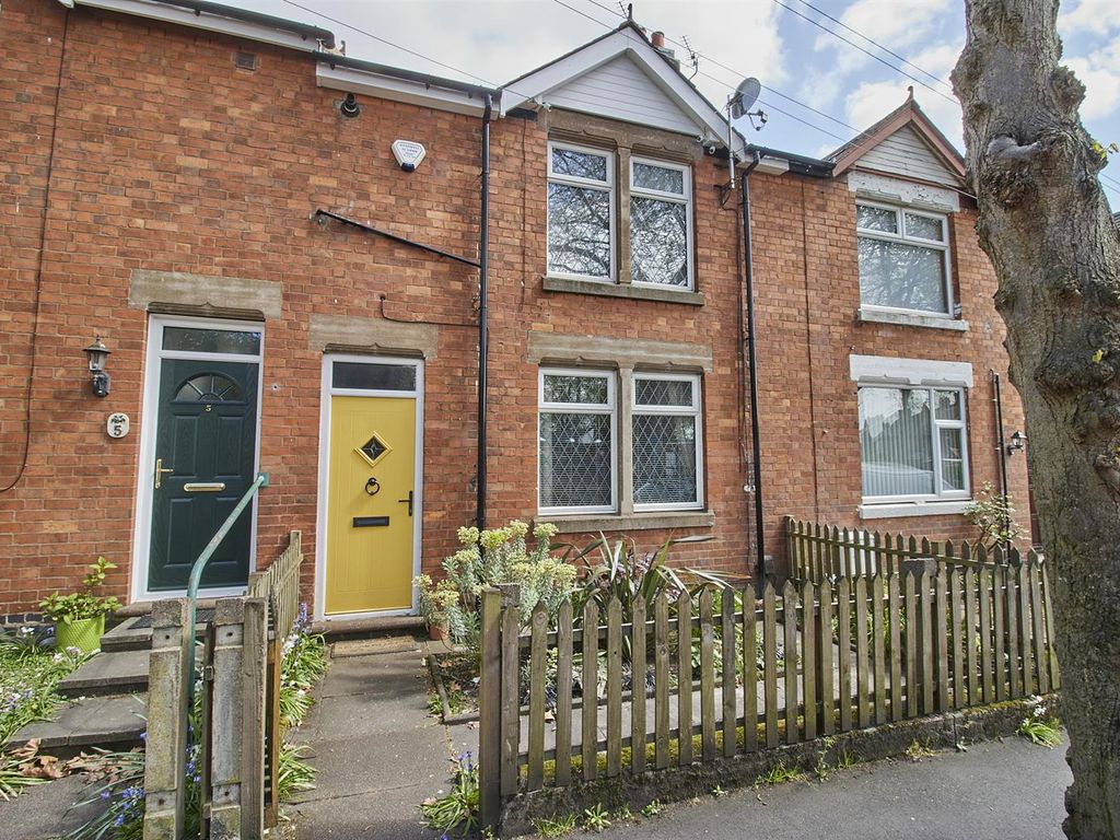 3 bed terraced house to rent in Granville Road, Hinckley
