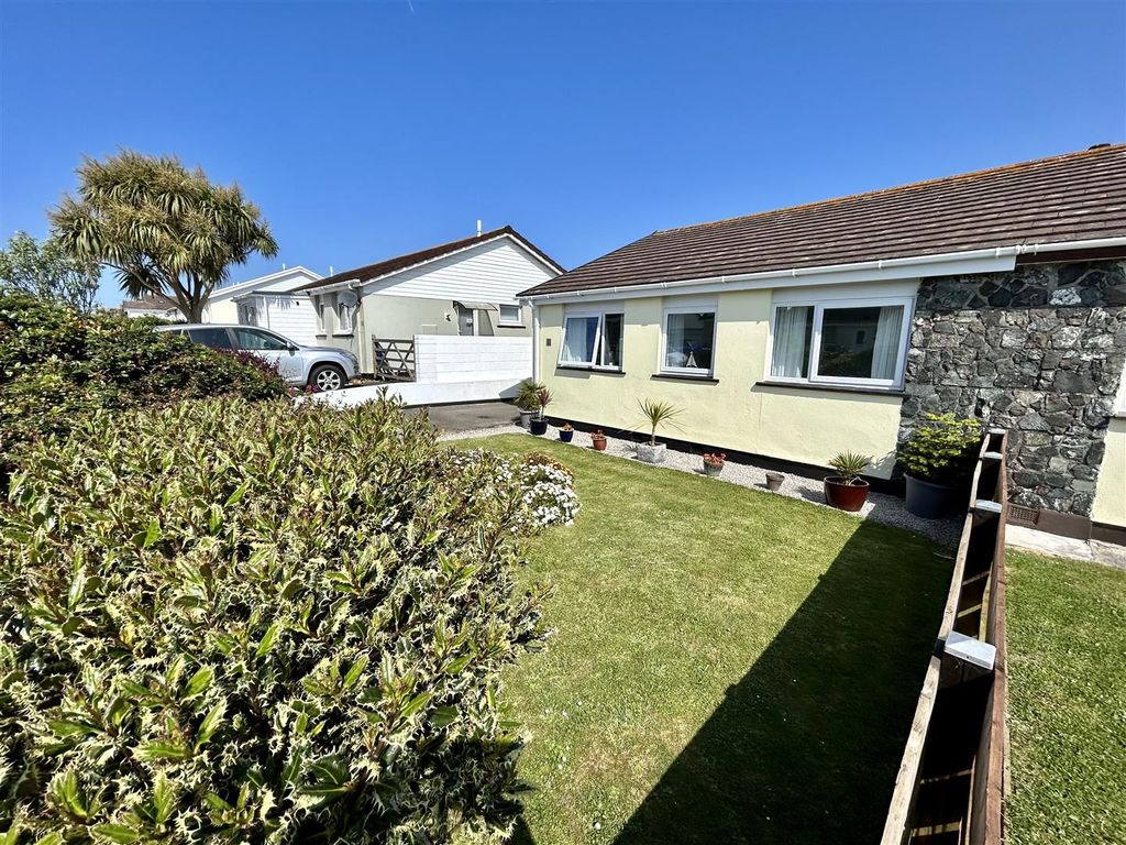 3 bed bungalow for sale in Croft Parc, The Lizard, Helston TR12 Zoopla