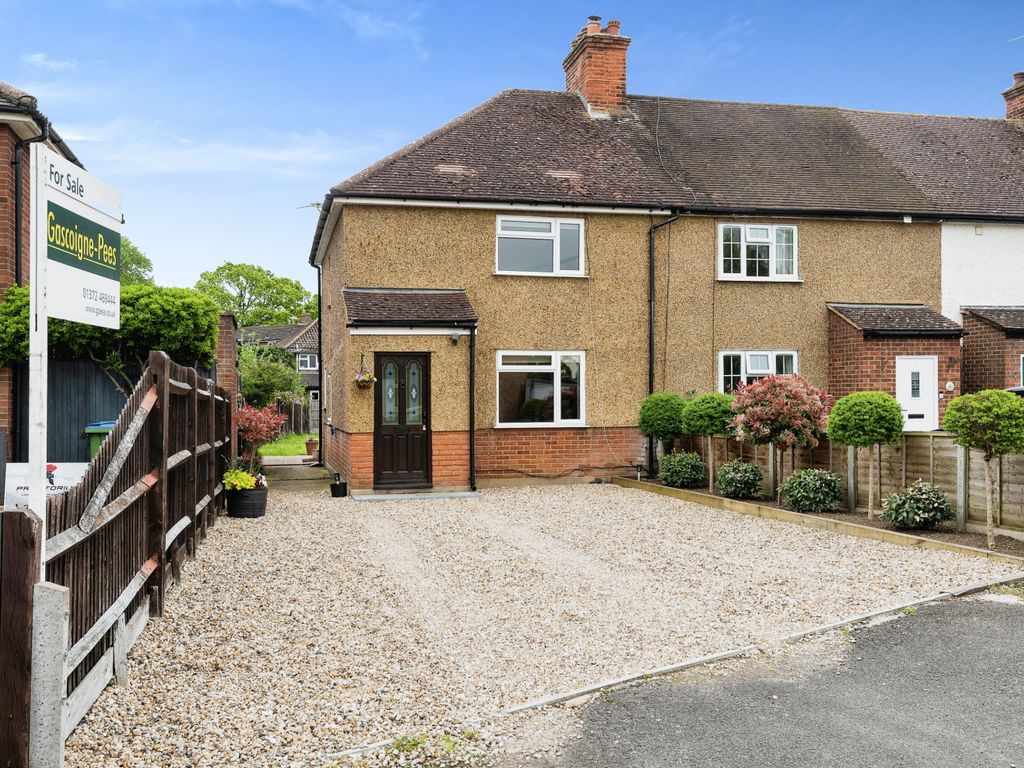 2 bed end terrace house for sale in Farm Road, Esher, Surrey KT10 Zoopla