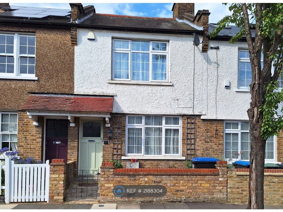 3 bed terraced house to rent in Sketty Road, Enfield Town EN1, £2,200 pcm - Zoopla