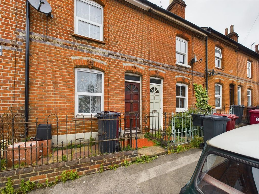3 bed terraced house for sale in Francis Street, Reading RG1, £275,000