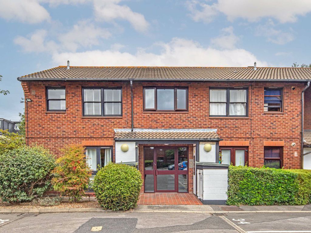 Holley Road, London W3  