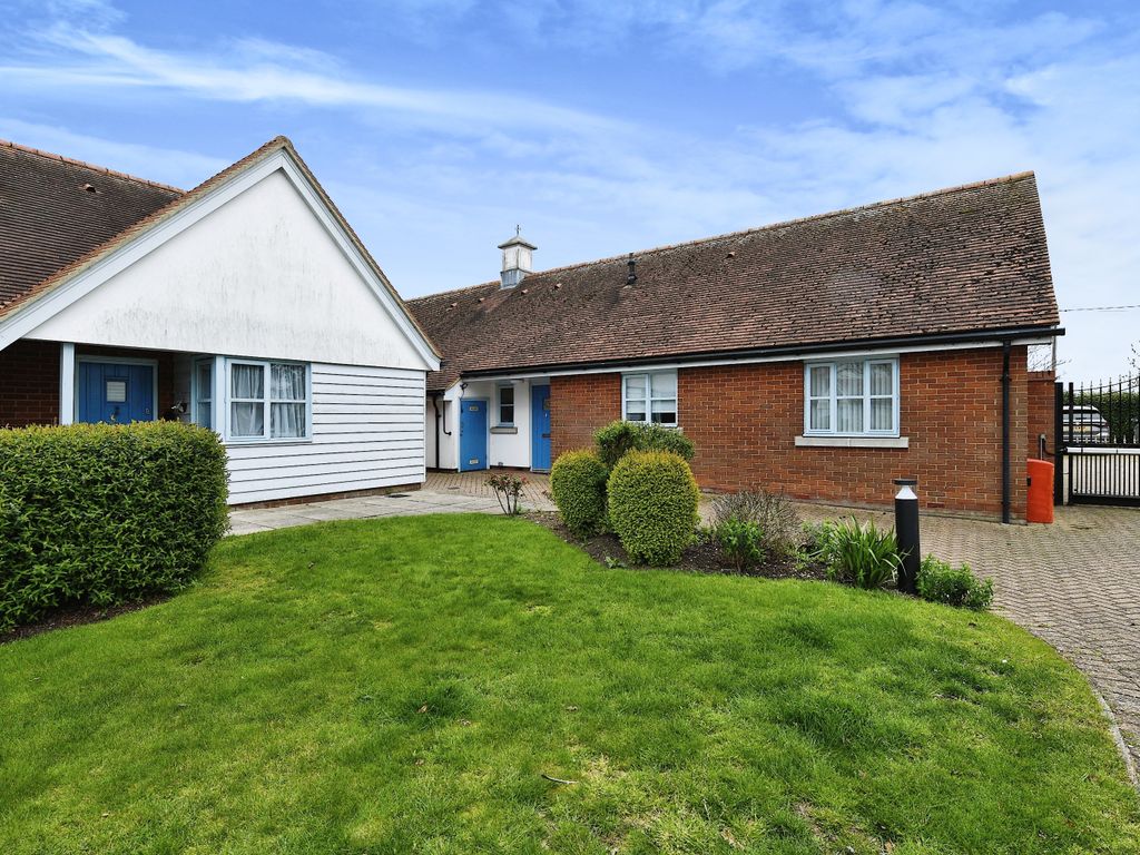 2 bed bungalow for sale in Kirk Mews, Althorne, Chelmsford, Essex CM3
