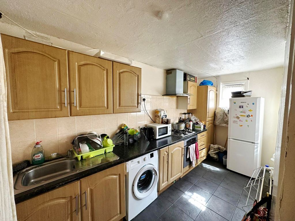 2 bed for sale in Vanguard Close, Croydon, Surrey CR0 Zoopla