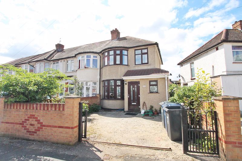4 bed end terrace house to rent in Laburnum Grove, Southall UB1 Zoopla