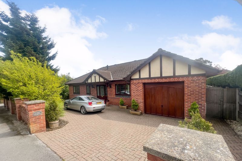 3 bed semidetached bungalow to rent in Prospect Bungalow, Kirklees