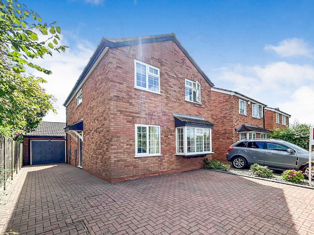 3 bed detached house for sale in Valletta Way, Wellesbourne, Warwick