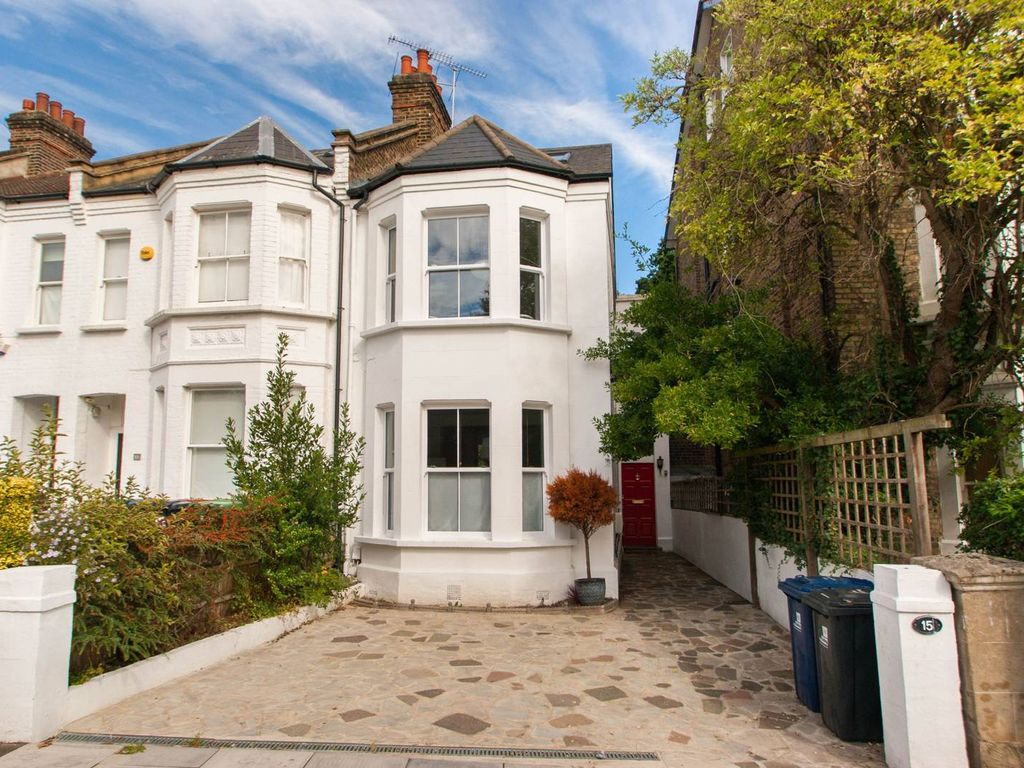 4 bed end terrace house to rent in Friars Place Lane, Acton, London W3