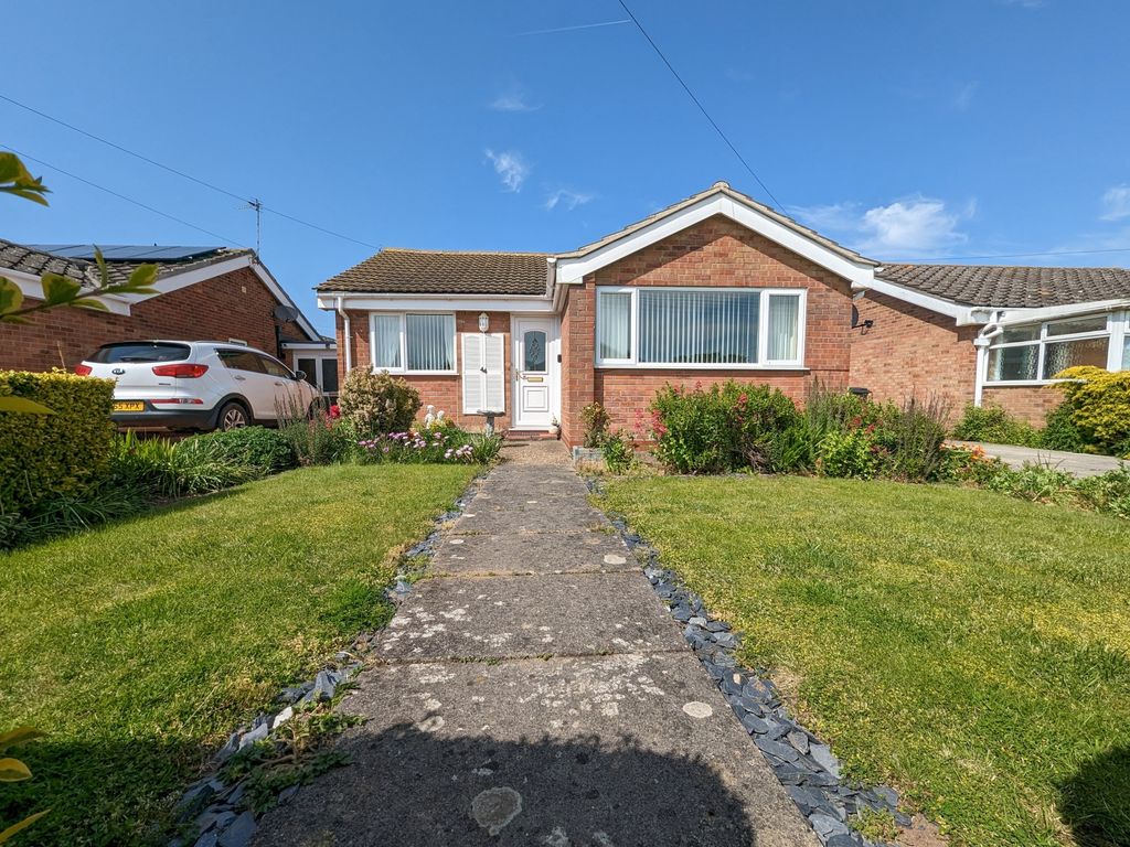 2 bed bungalow for sale in Wilton Avenue, Chapel St Leonards PE24 Zoopla