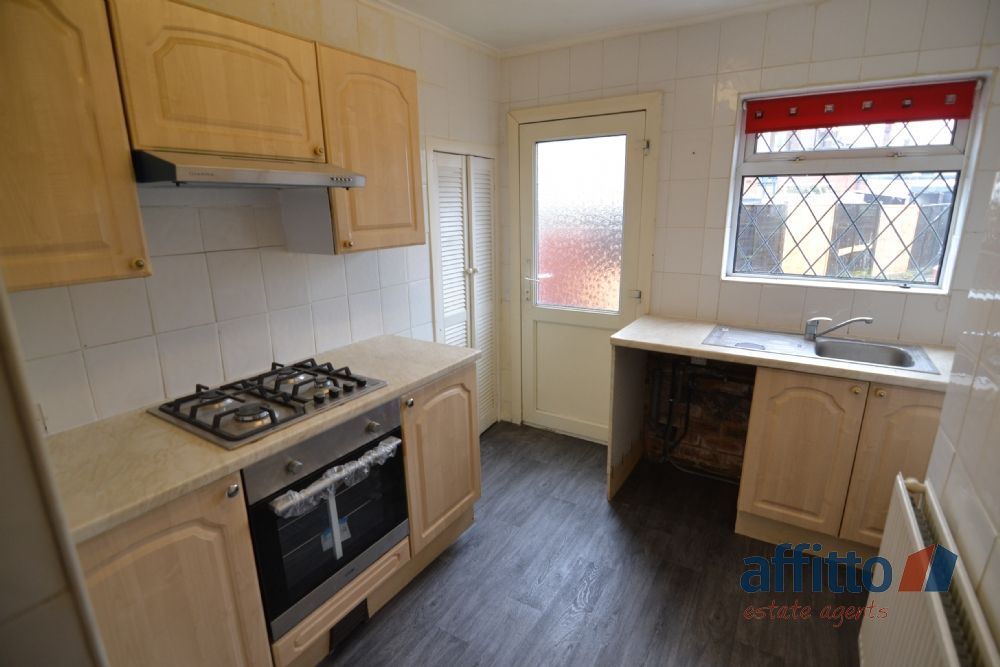 3 bed semidetached house for sale in Rooker Crescent, Wolverhampton