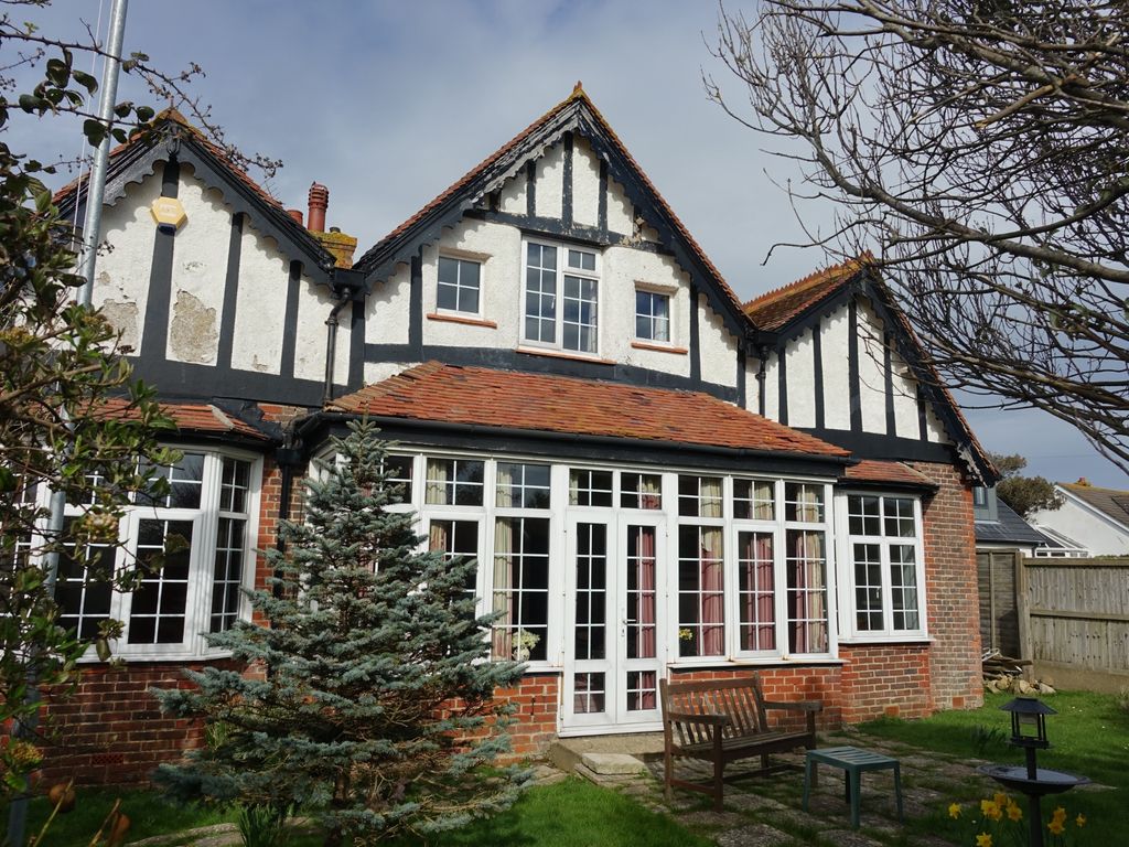 3 bed detached house for sale in West Street, Selsey, Chichester PO20