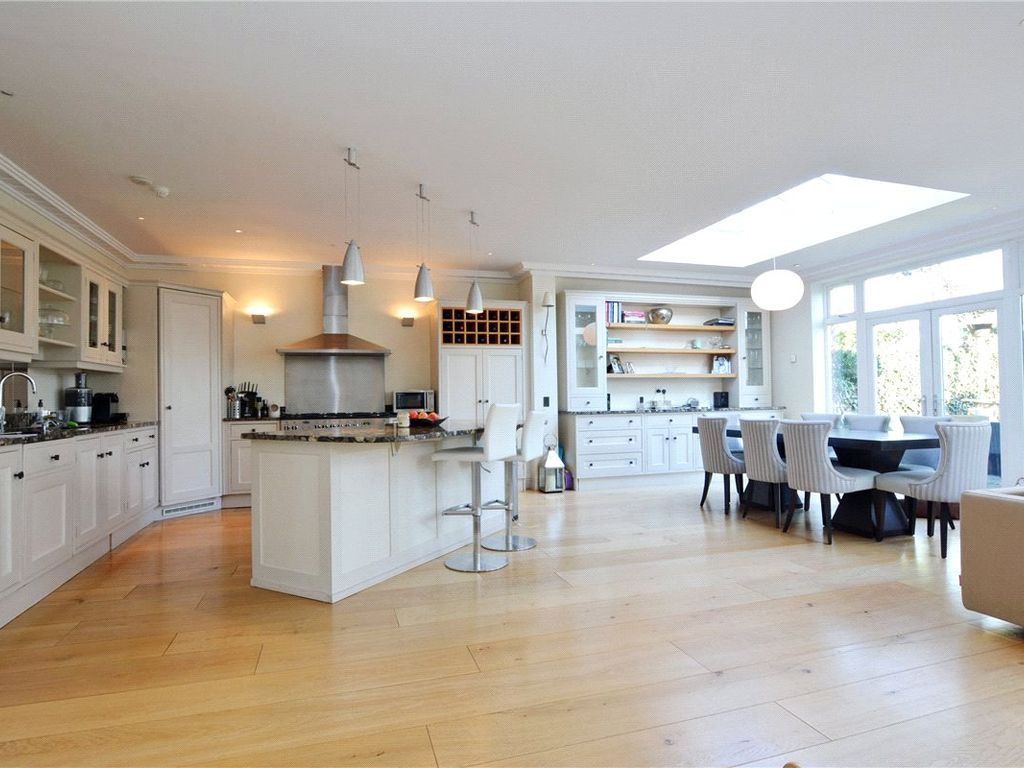 Belgrave Road Barnes SW13  