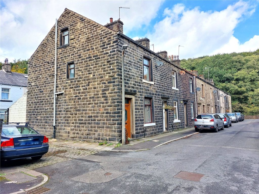 3 bed end terrace house for sale in St James Street, Waterfoot