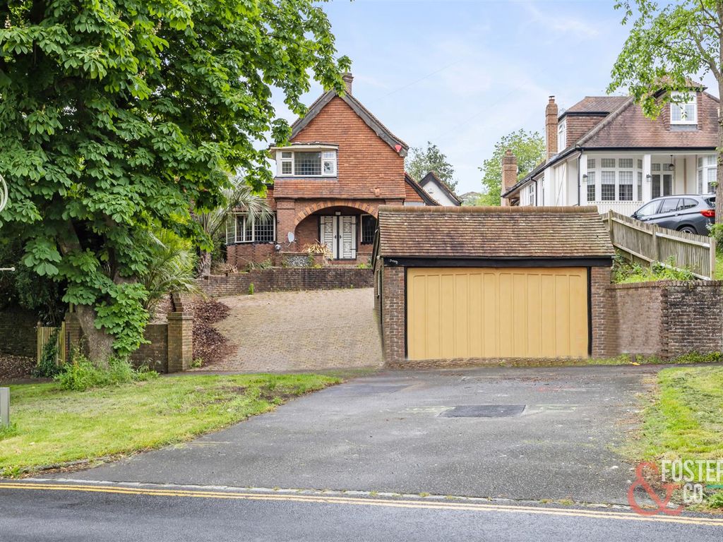 5 bed detached house for sale in Surrenden Crescent, Brighton BN1, £
