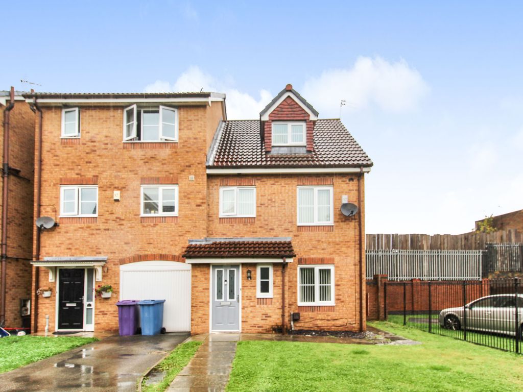 4 bed semidetached house for sale in Carillion Close, Liverpool L11