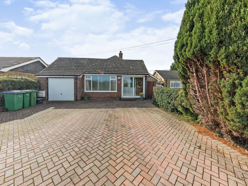 3 bed detached bungalow for sale in Coach Road, Acrise CT18 Zoopla