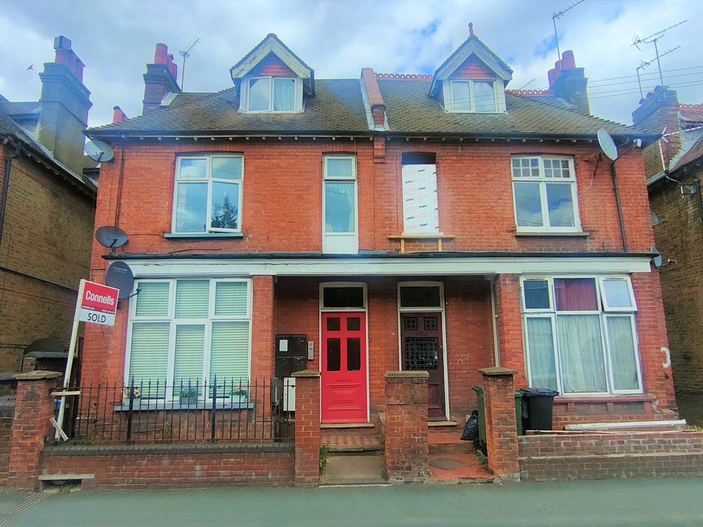 Studio to rent in Marlborough Road, Watford WD18 Zoopla