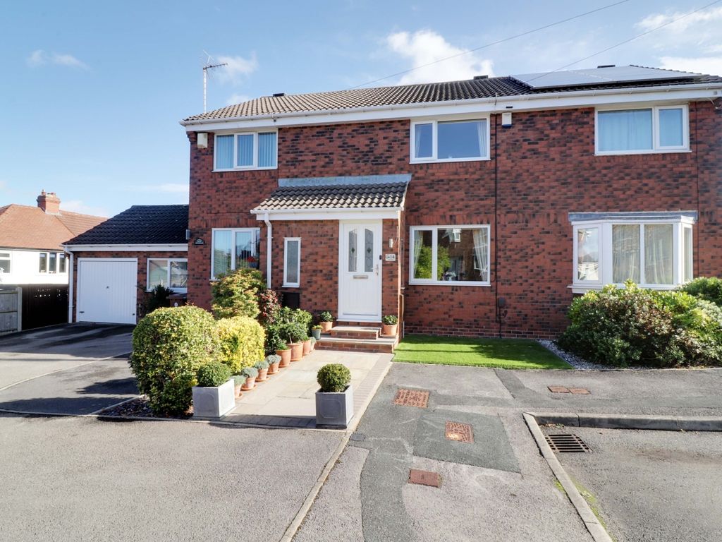 2 bed terraced house for sale in 14 Churchgate Gildersome Morley