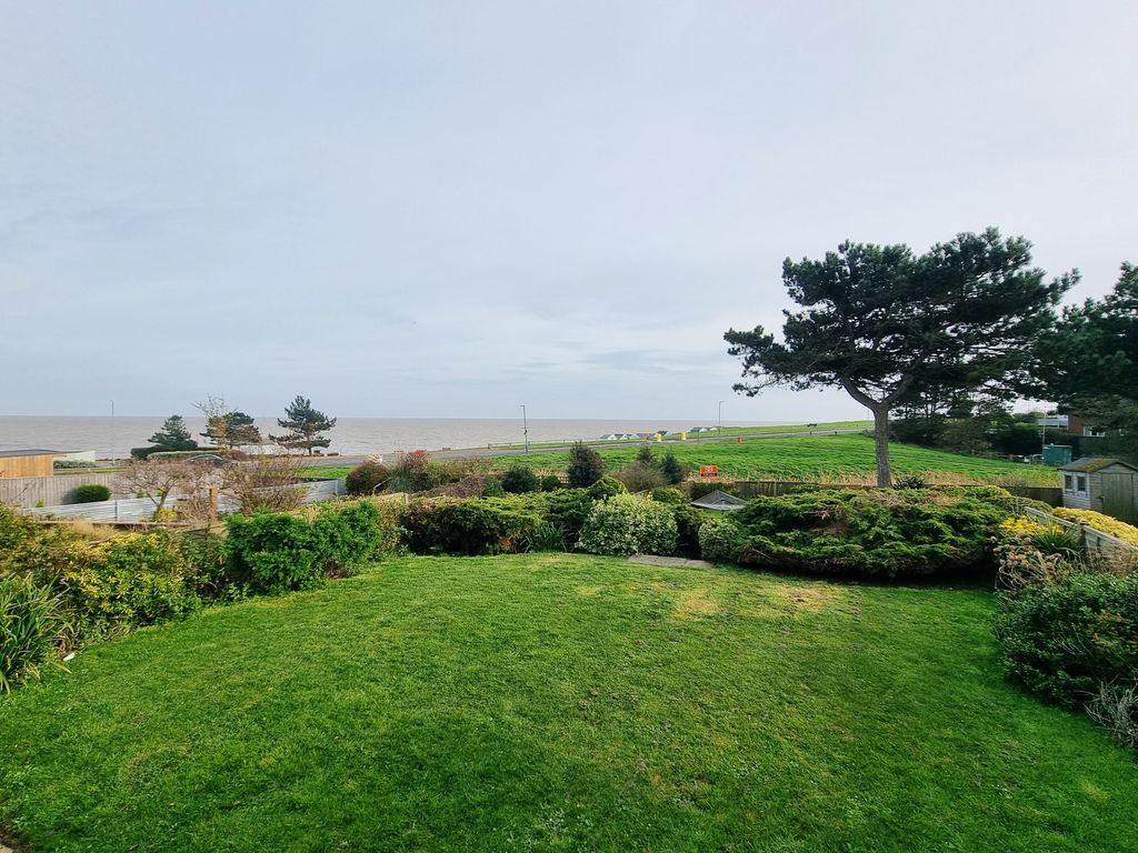 3 bed detached house for sale in The Pines, Old Felixstowe, Felixstowe