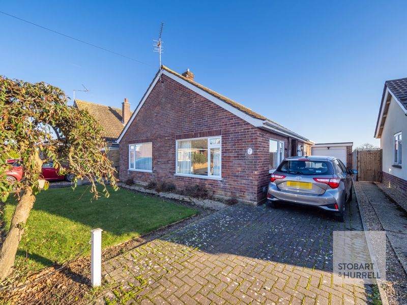 3 bed detached bungalow for sale in Grange Close, Hoveton, Norfolk NR12