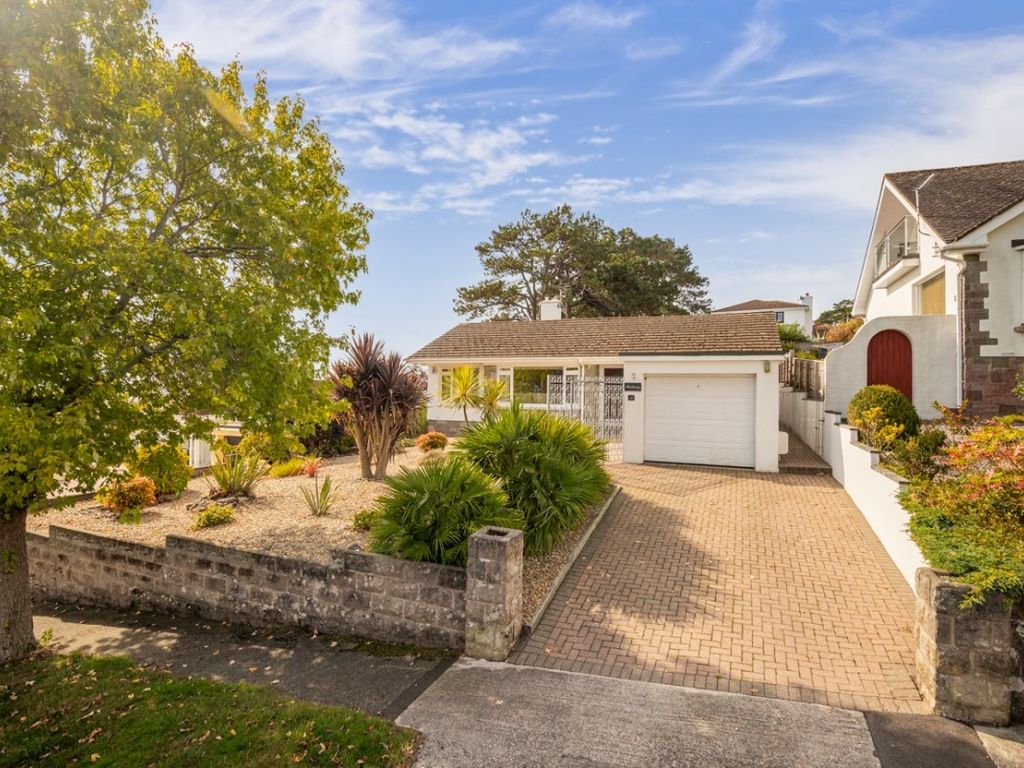 3 bed detached bungalow for sale in Oxlea Close, Torquay TQ1 Zoopla
