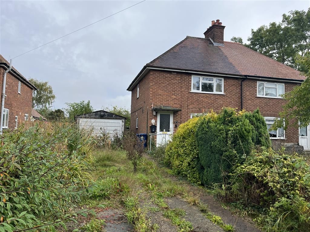 3 bed semidetached house for sale in Streetly End, West Wickham