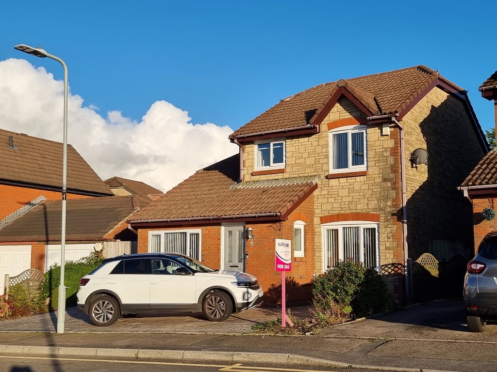 3 bed detached house for sale in Heol Pentre Felen, Llangyfelach