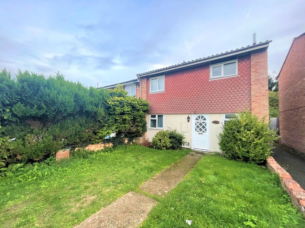 Rowan Close, Guildford GU1  