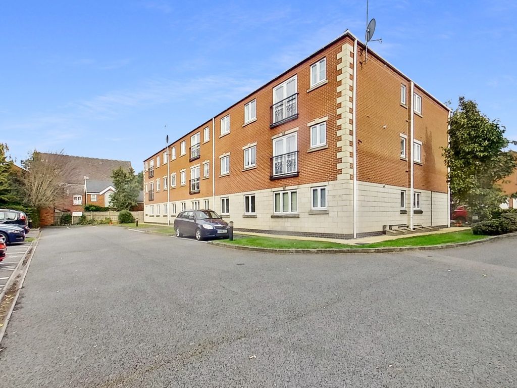 2 bed flat for sale in Grants Yard, BurtonOnTrent, Staffordshire DE14