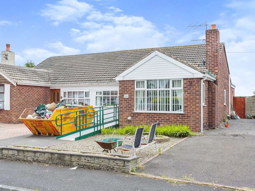 2 bed semidetached bungalow for sale in Broadfield Avenue, PoultonLe