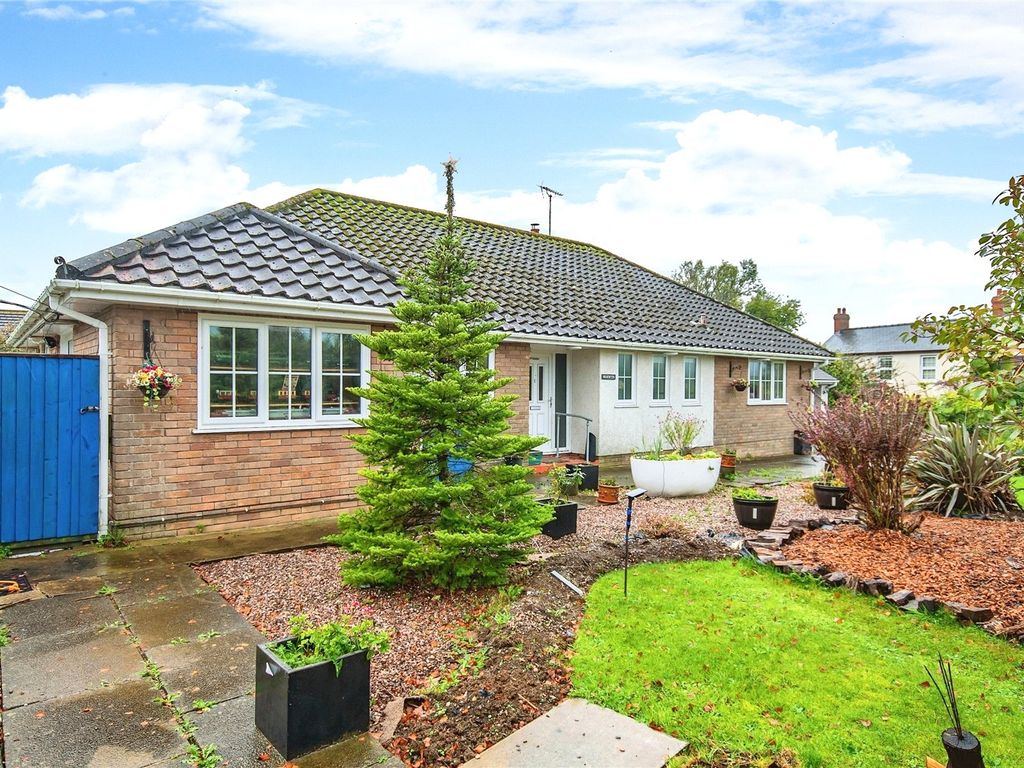 4 bed bungalow for sale in Ffynnongain Lane, Pwlltrap, St. Clears