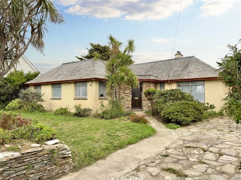 4 bed detached bungalow for sale in Carminow Way, Newquay TR7 Zoopla