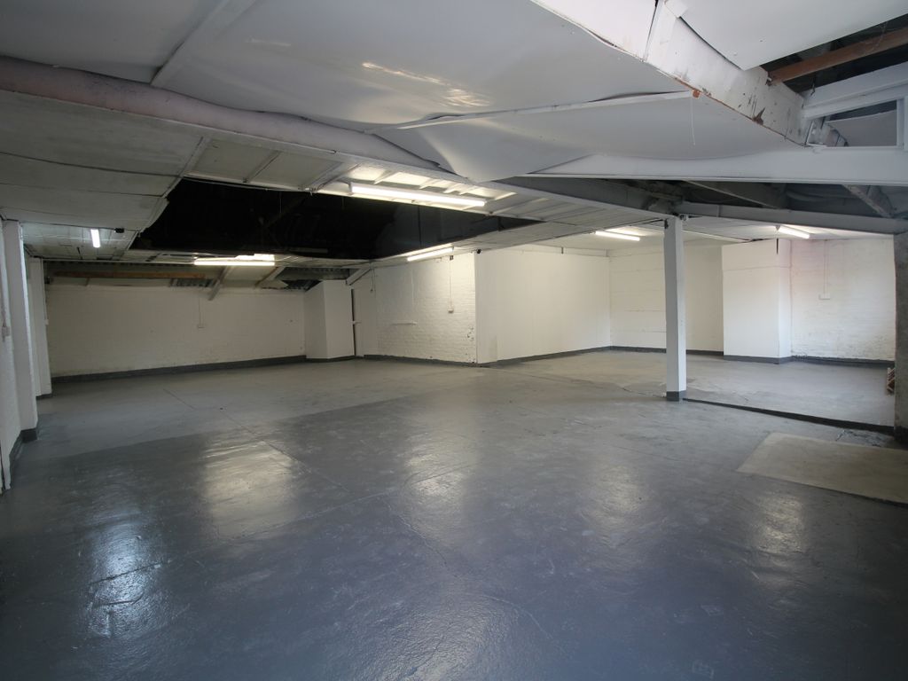 Property to rent in Grosvenor Road, Urmston, Manchester M41, £1,100 pcm