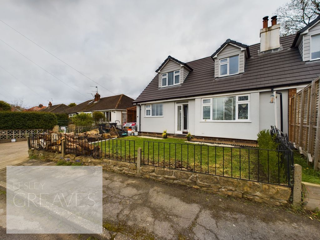 4 bed semidetached bungalow for sale in Trent Gardens, Burton Joyce