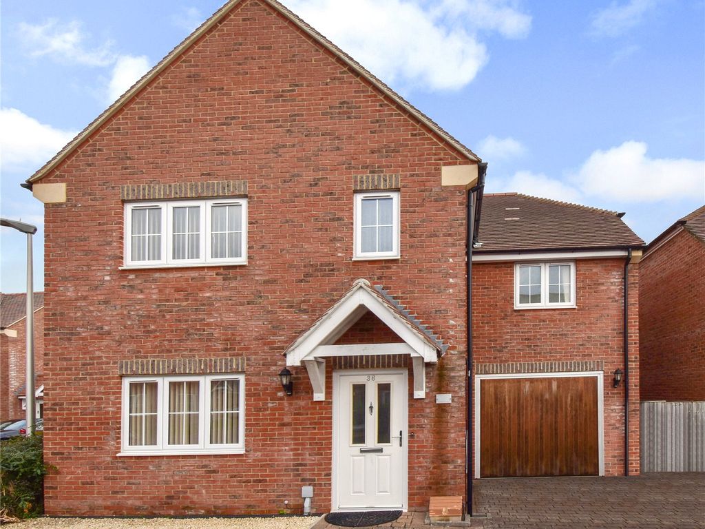 4 bed detached house to rent in Capability Way, Greenham, Thatcham