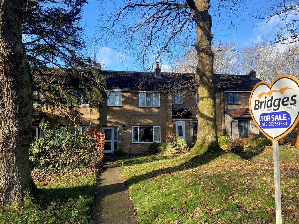 3 bed terraced house for sale in Sand Hill, Farnborough, Hampshire GU14