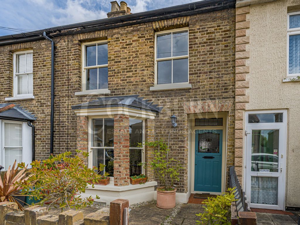 2 bed terraced house for sale in Dorset Road, London SE9 Zoopla