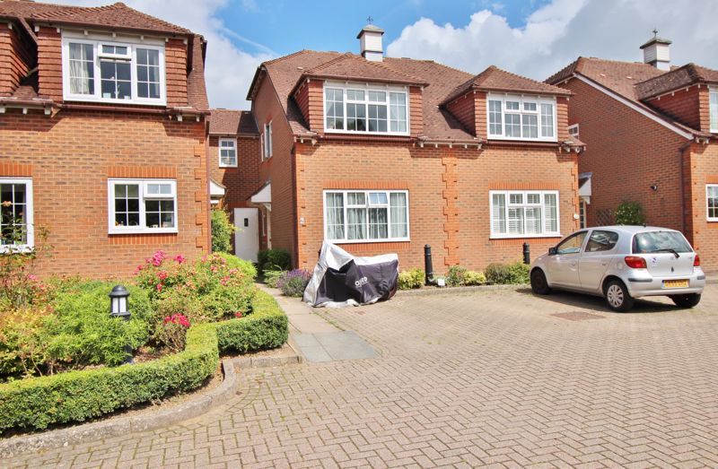 2 bed property for sale in Kingsley Court, Wadhurst TN5 Zoopla