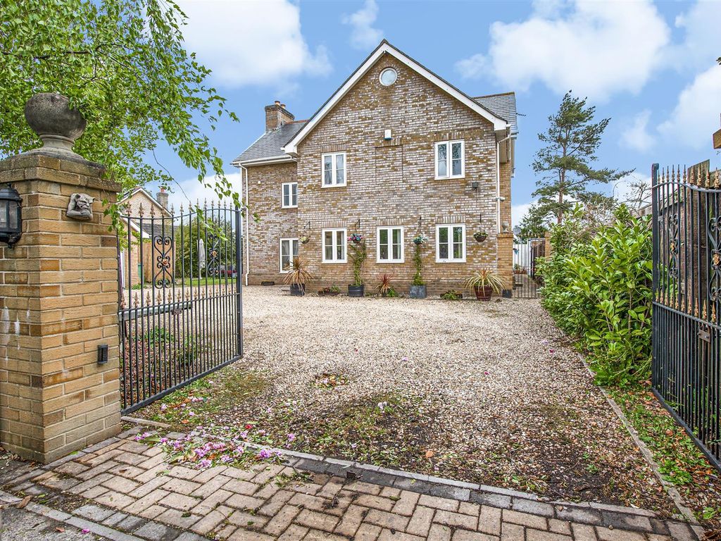 6 bed detached house for sale in Henlade, Taunton TA3 Zoopla